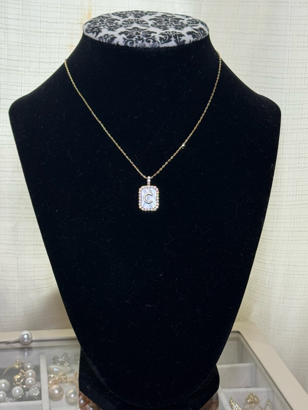 'C' Mother-of-Pearl Pendant Necklace - Gold